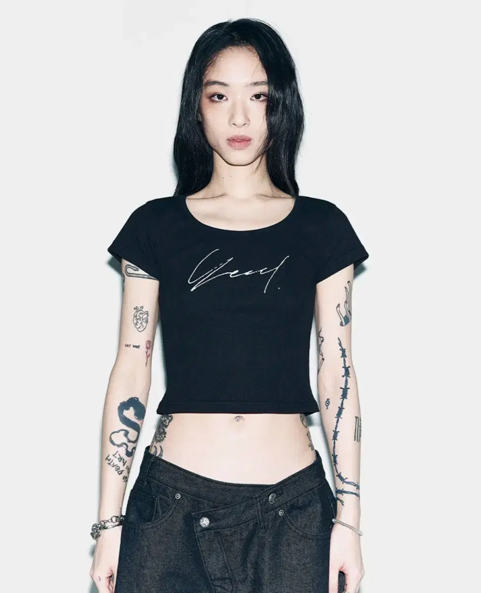 YEEL RACING ASYMMETRIC T-SHIRT BLACK | 브랜드 중고거래